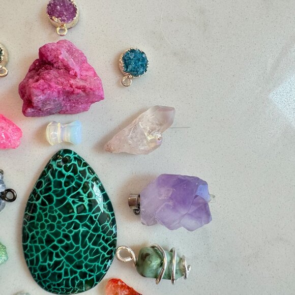 Stone Pendant Lot - Picture 10 of 11